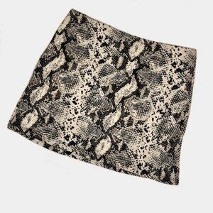 Kendall & Kylie Snakeskin Print Mini Skirt Size Large